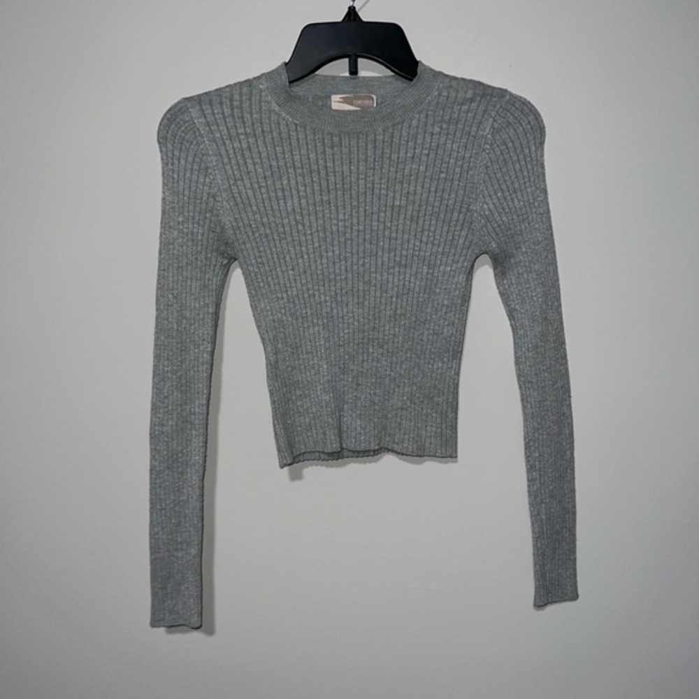 Long sleeve ribbed light grey top forever 21 small